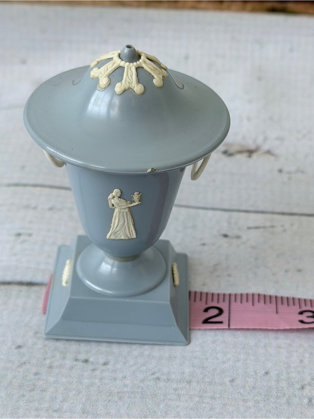Pair of Gray Decorative Covered Urns with Cream Relief Accents - Picture 8 of 15